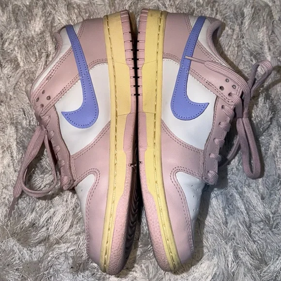 Nike Dunk Low Pink Oxford - Picture 2 of 8